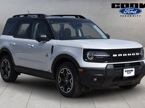 New 2026 Ford Bronco Sport Outer Banks w/ Outer Banks Tech Package+ AWD/4WD image 2