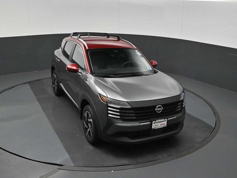 Used 2026 Nissan Kicks SV w/ Interior Electronics Package FWD image 11