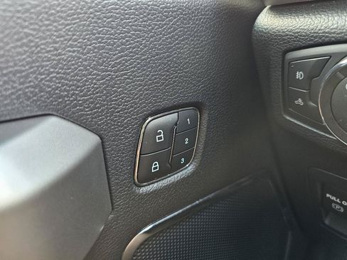 Used 2020 Ford F150 Lariat AWD/4WD image 39