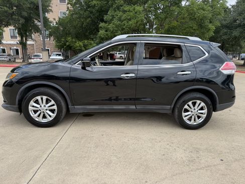 Used 2015 Nissan Rogue SV w/ SV Premium Package AWD/4WD image 4