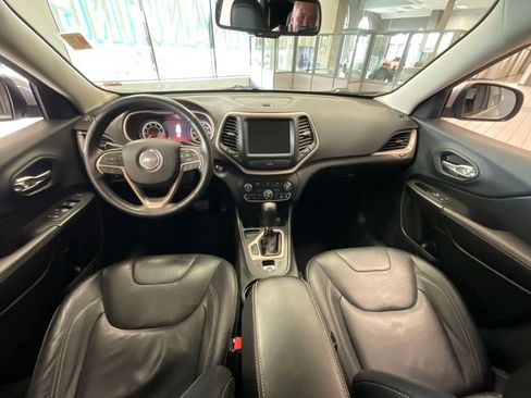 Used 2015 Jeep Cherokee Limited image 8