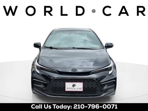 Used 2025 Toyota Corolla SE FWD image 8