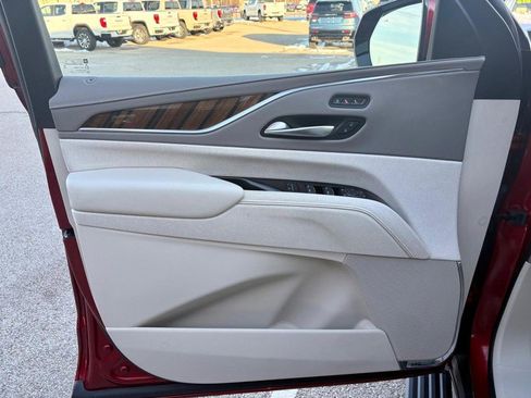 Used 2023 Cadillac Escalade Sport Platinum image 25