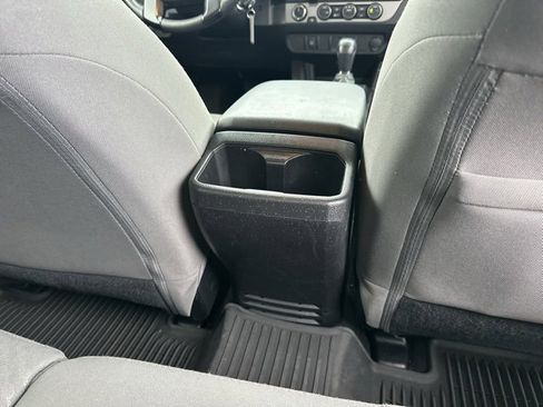 Used 2022 Toyota Tacoma SR image 12