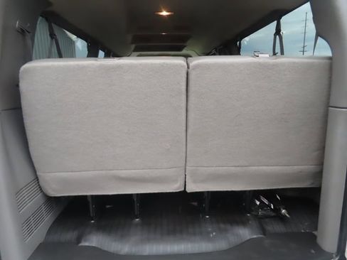 Used 2023 Chevrolet Express 3500 LS RWD image 26