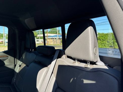 New 2026 Chevrolet Silverado 1500 High Country AWD/4WD image 18