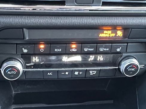 Used 2023 MAZDA CX-9 Touring image 17