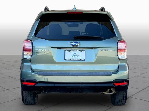 Used 2018 Subaru Forester 2.5i Touring w/ Popular Package #2 image 5