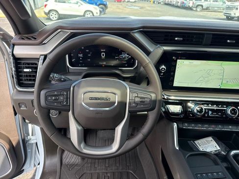 New 2026 GMC Sierra 3500 Denali w/ Denali Reserve Package image 6