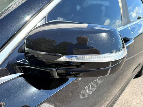 Used 2015 Hyundai Genesis 3.8 image 12