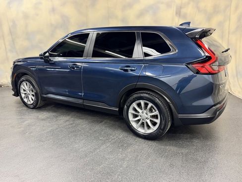 Used 2025 Honda CR-V EX-L image 4