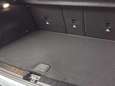 Used 2026 Mercedes-Benz GLA 250 4MATIC image 30