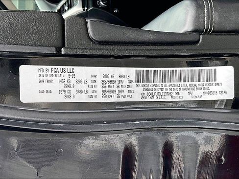 Used 2020 Jeep Grand Cherokee Summit image 32