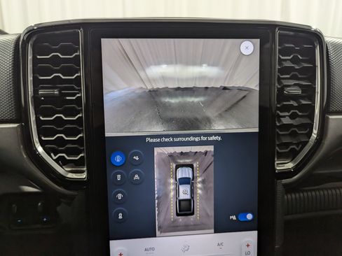 Used 2024 Ford Ranger XLT image 25