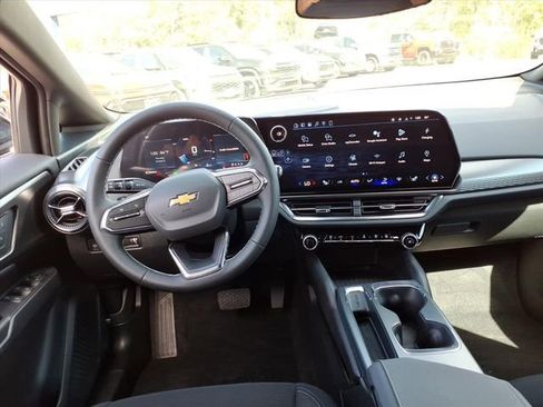 New 2026 Chevrolet Equinox EV LT w/ Comfort Package image 7