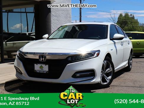 Used 2018 Honda Accord Touring image 1