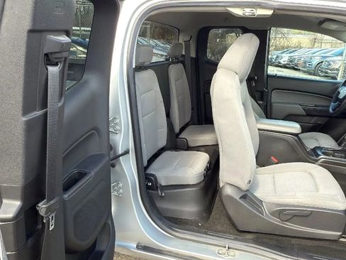 Used 2017 Chevrolet Colorado W/T w/ WT Convenience Package RWD image 25