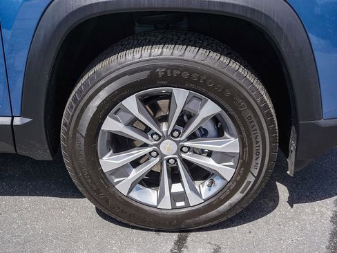Used 2026 Chevrolet Equinox LT w/ LPO, Floor Liner Package FWD image 9