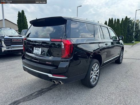 New 2026 GMC Yukon XL Denali w/ Sun & Power Step Package AWD/4WD image 7