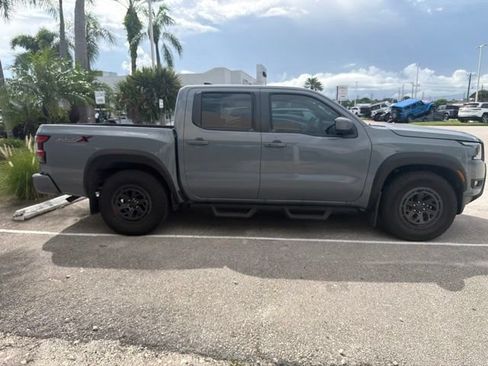 Used 2025 Nissan Frontier Pro-X w/ Tow Package RWD image 4