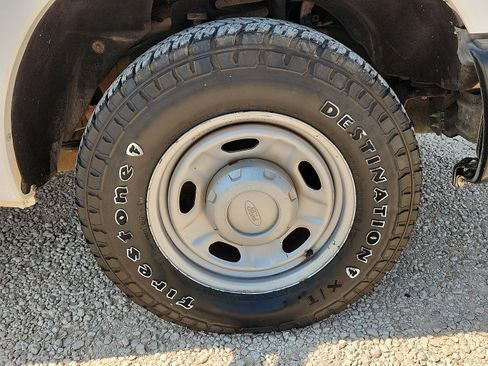 Used 2013 Ford F250 XL RWD image 7