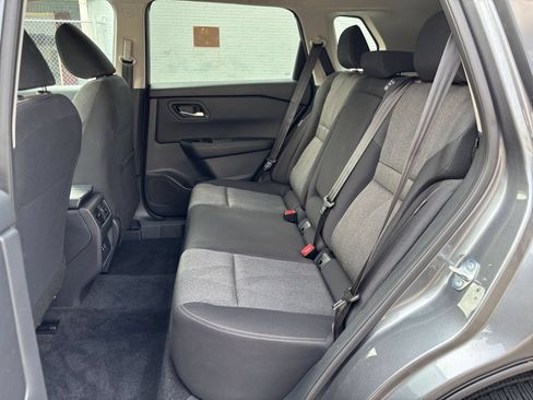 Used 2026 Nissan Rogue SV FWD image 27