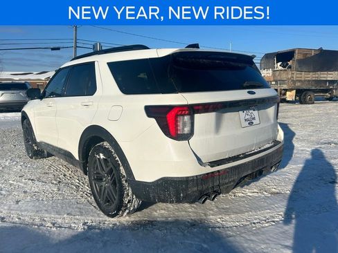 New 2026 Ford Explorer ST w/ Sun And Sound Package image 4