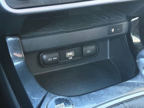 Used 2022 Kia Seltos SX image 16