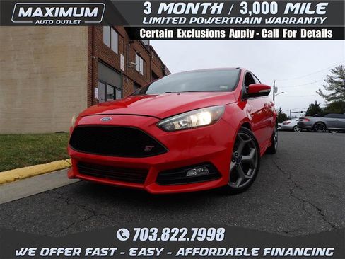 Used 2017 Ford Focus ST image 1