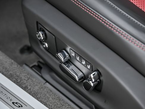 Used 2024 Bentley Continental GT AWD/4WD image 30