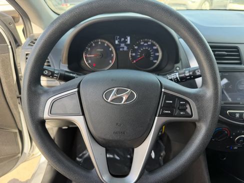 Used 2017 Hyundai Accent SE image 17