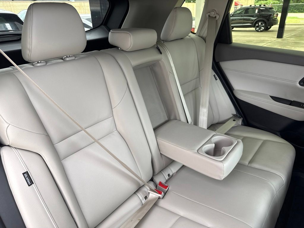 Certified 2025 Nissan Rogue SL AWD/4WD image 23