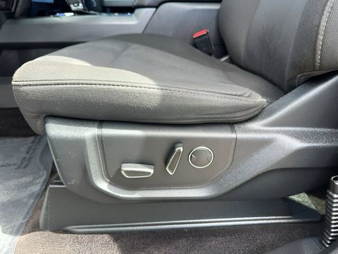 Used 2018 Ford F150 XLT w/ Equipment Group 302A Luxury AWD/4WD image 14