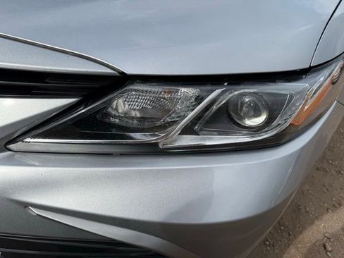 Used 2022 Toyota Camry LE image 9