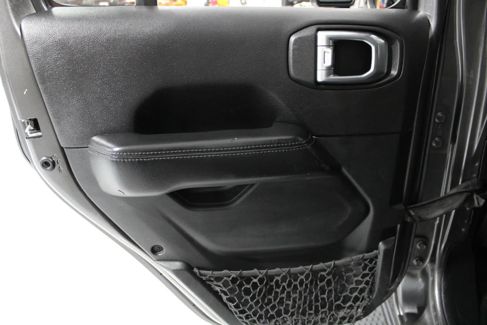 Used 2021 Jeep Gladiator Overland w/ Popular Equipment Package AWD/4WD image 40