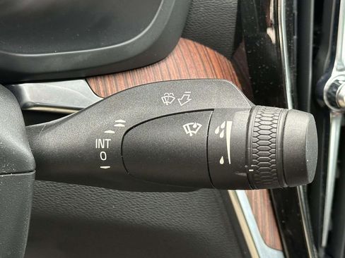 Used 2022 Volvo S60 B5 Inscription image 26