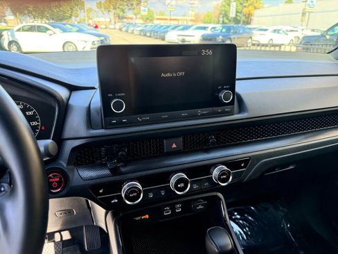 Used 2025 Honda CR-V Sport image 20