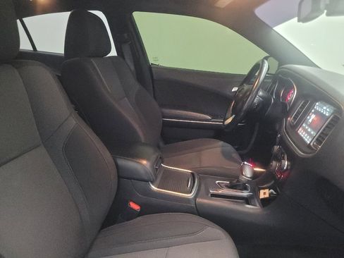Used 2018 Dodge Charger SXT Plus RWD image 21
