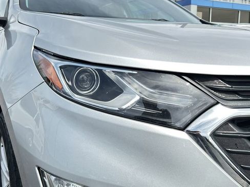 Used 2020 Chevrolet Equinox LT FWD image 17