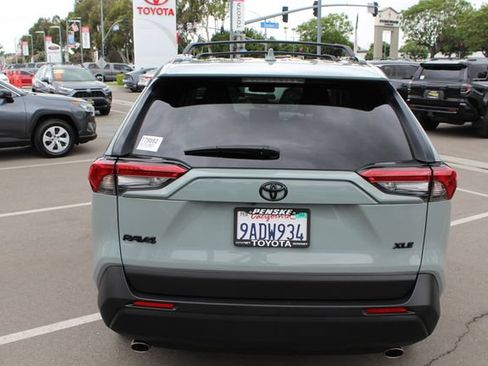 Certified 2022 Toyota RAV4 XLE FWD image 16