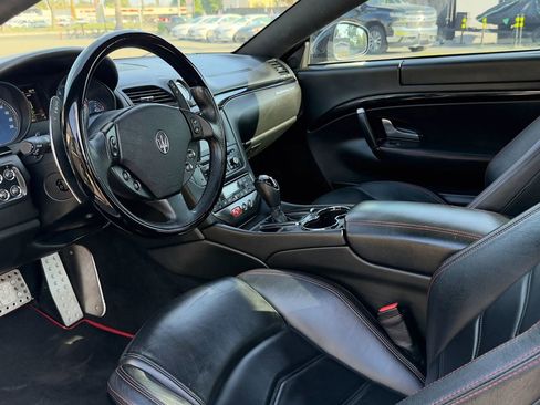 Used 2014 Maserati GranTurismo Sport image 14