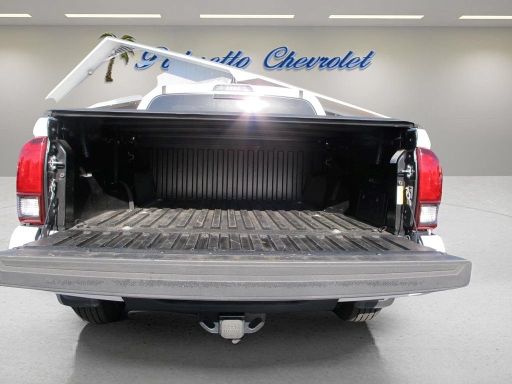 Used 2023 Toyota Tacoma SR5 w/ Technology Package AWD/4WD image 24