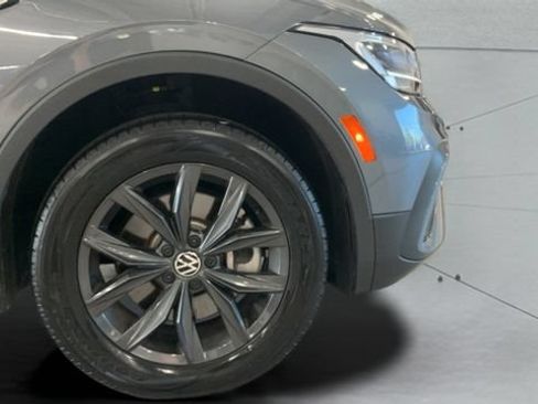 Certified 2024 Volkswagen Tiguan SE AWD/4WD image 26
