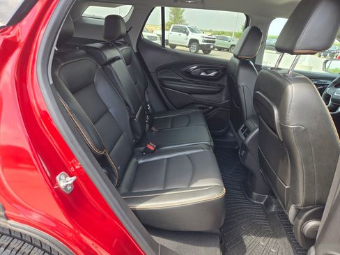 Used 2024 GMC Terrain AT4 image 19