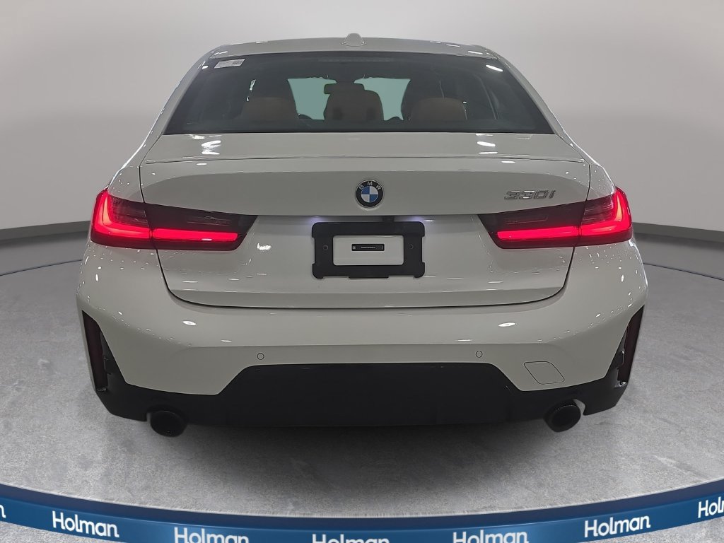 Certified 2023 BMW 330i Sedan w/ M Sport Package RWD image 6