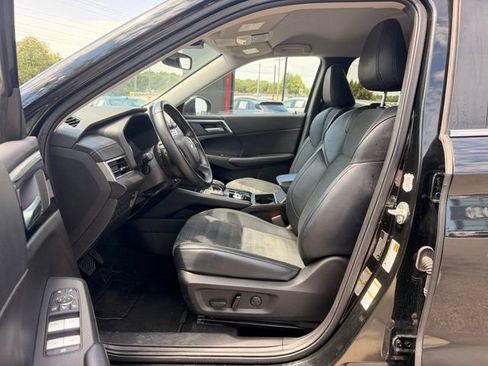 Used 2024 Mitsubishi Outlander SE AWD/4WD image 22