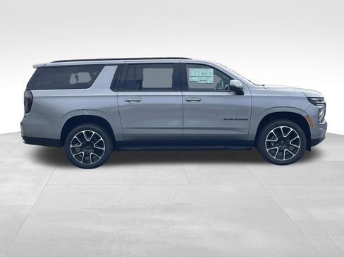 New 2026 Chevrolet Suburban RST w/ Comfort Package AWD/4WD image 2