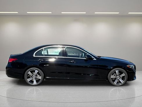 New 2025 Mercedes-Benz C 300 4MATIC Sedan image 3