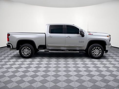 Used 2026 Chevrolet Silverado 2500 LTZ w/ LTZ Texas Edition AWD/4WD image 8
