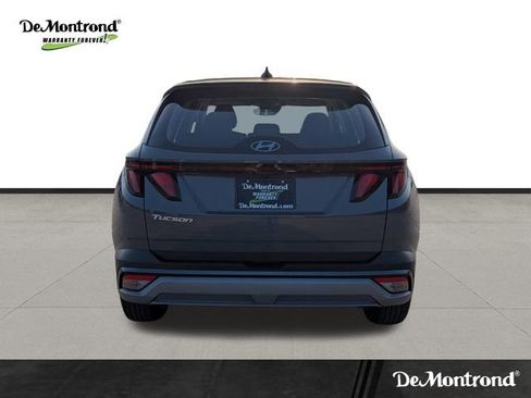 New 2026 Hyundai Tucson SE image 6